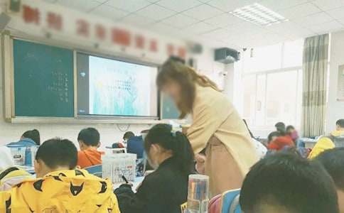 �а��ѧ��̰�����ѧ��˼��С�ܵĴ�����