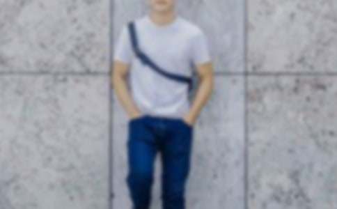 �Ķ�����������и�